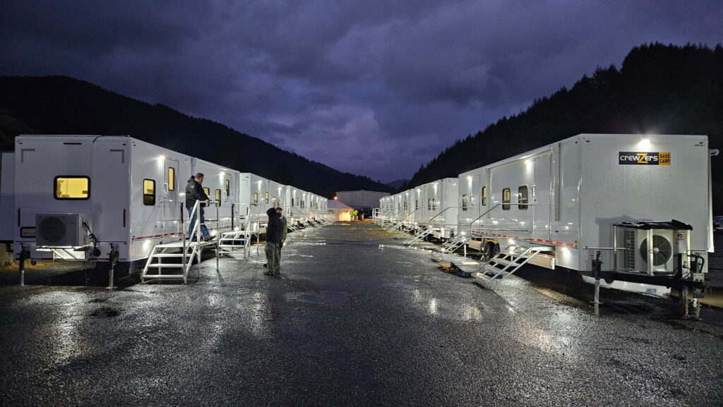 Crewzers 32' Command Units deployed on Incident